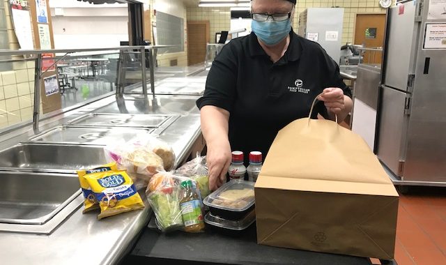 Food Service for Ridgewood Students Continues