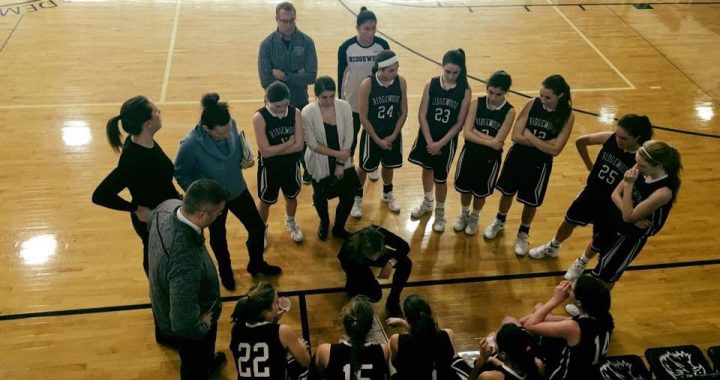Girls Basketball Heads to States